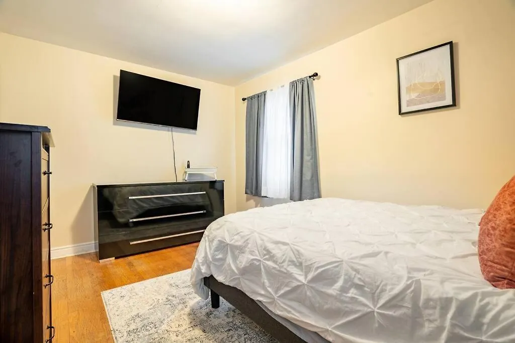 Holiday home Beautiful House 15 Mins. From Downtown Wi-Fi Villa Richmond